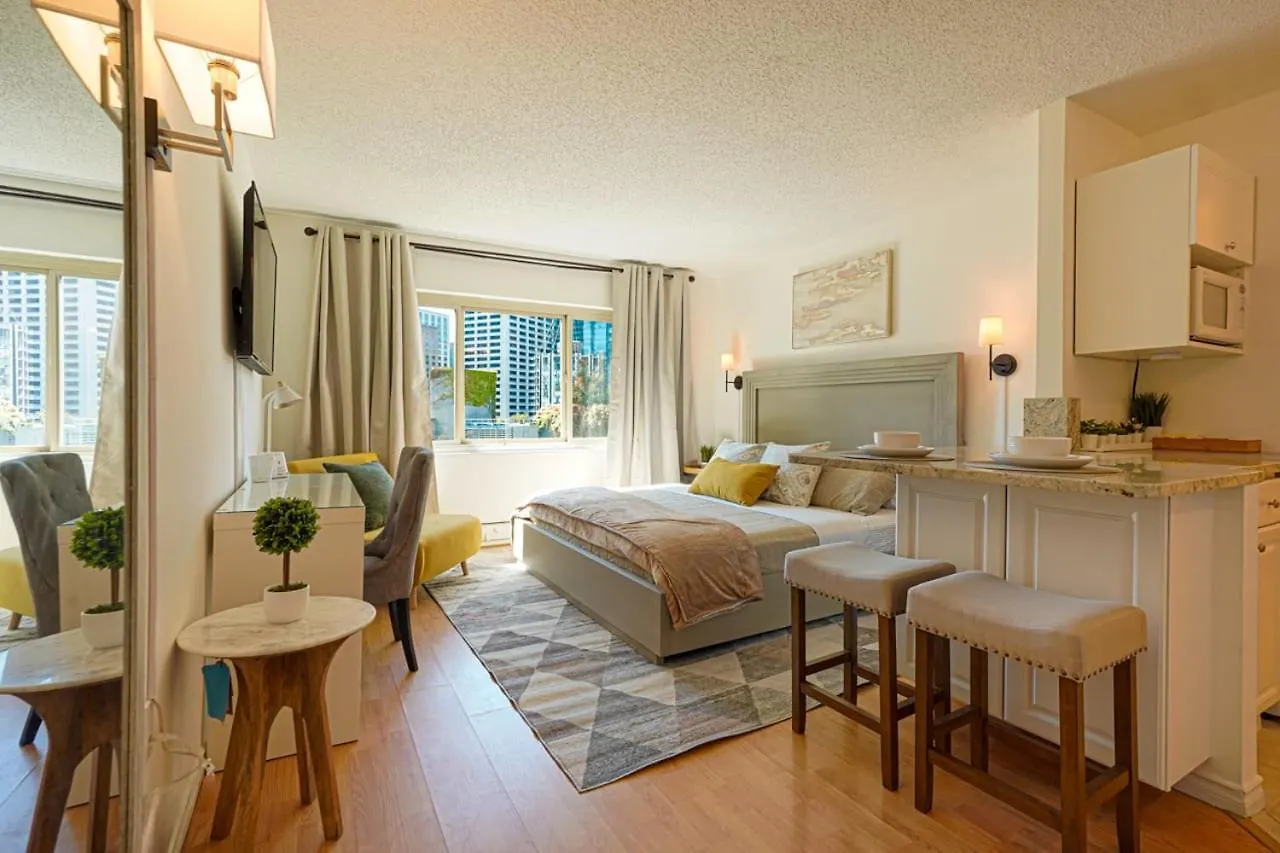 Luxury Downtown Studio King Bed City View Seattle